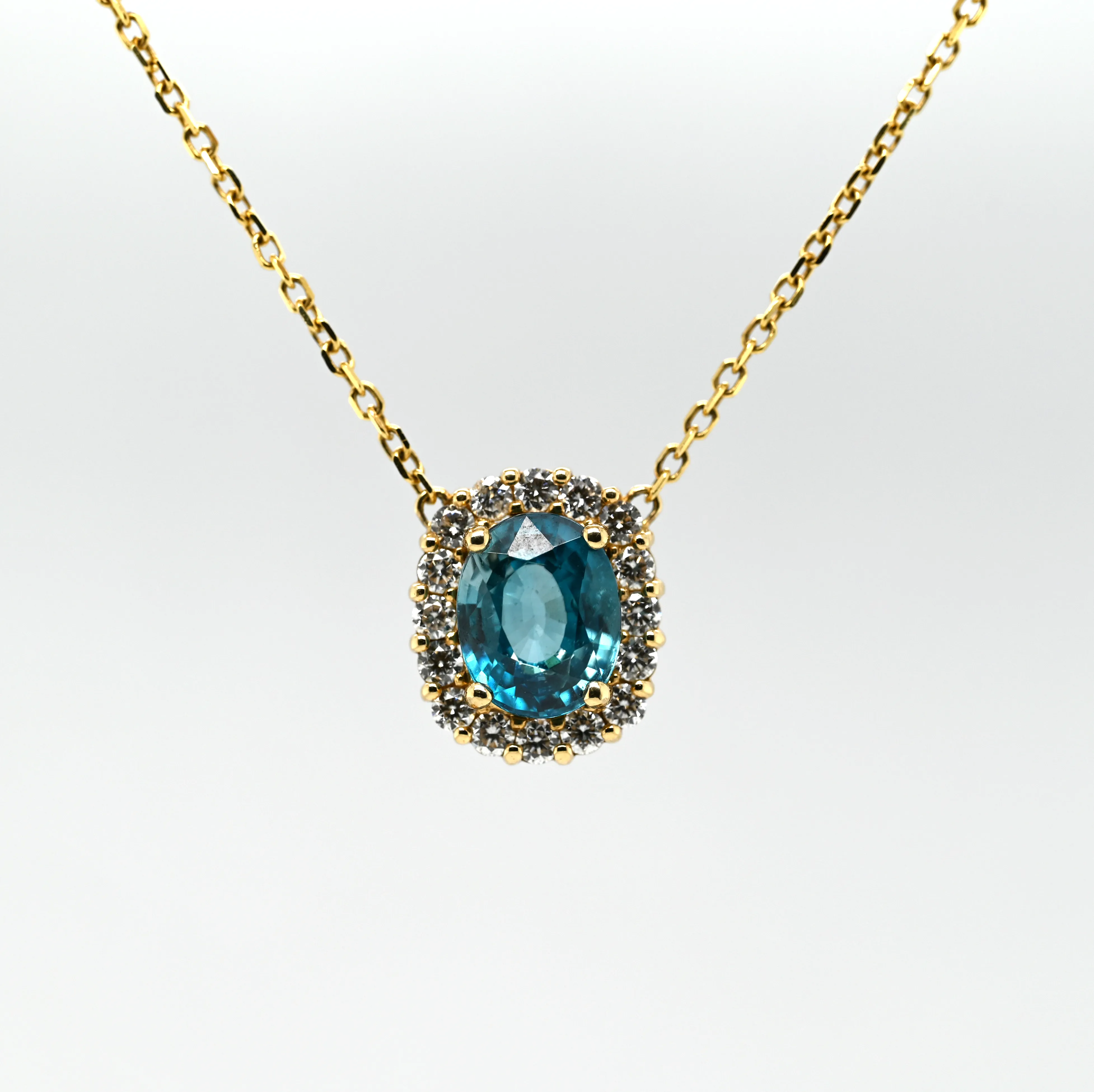 4.90CT BLUE ZIRCON CUSTOM DIAMOND PENDANT