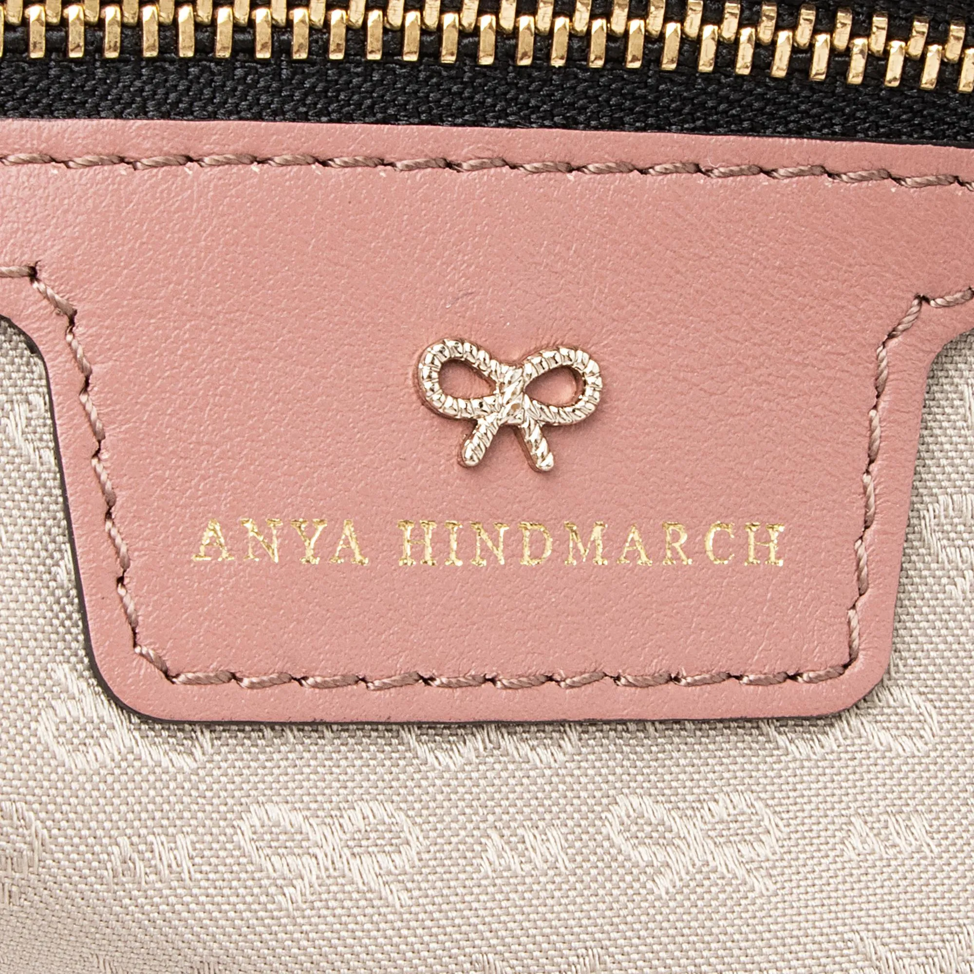 Anya Hindmarch Grain Leather No Phone Vere Soft Satchel (SHF-Qck0HD)