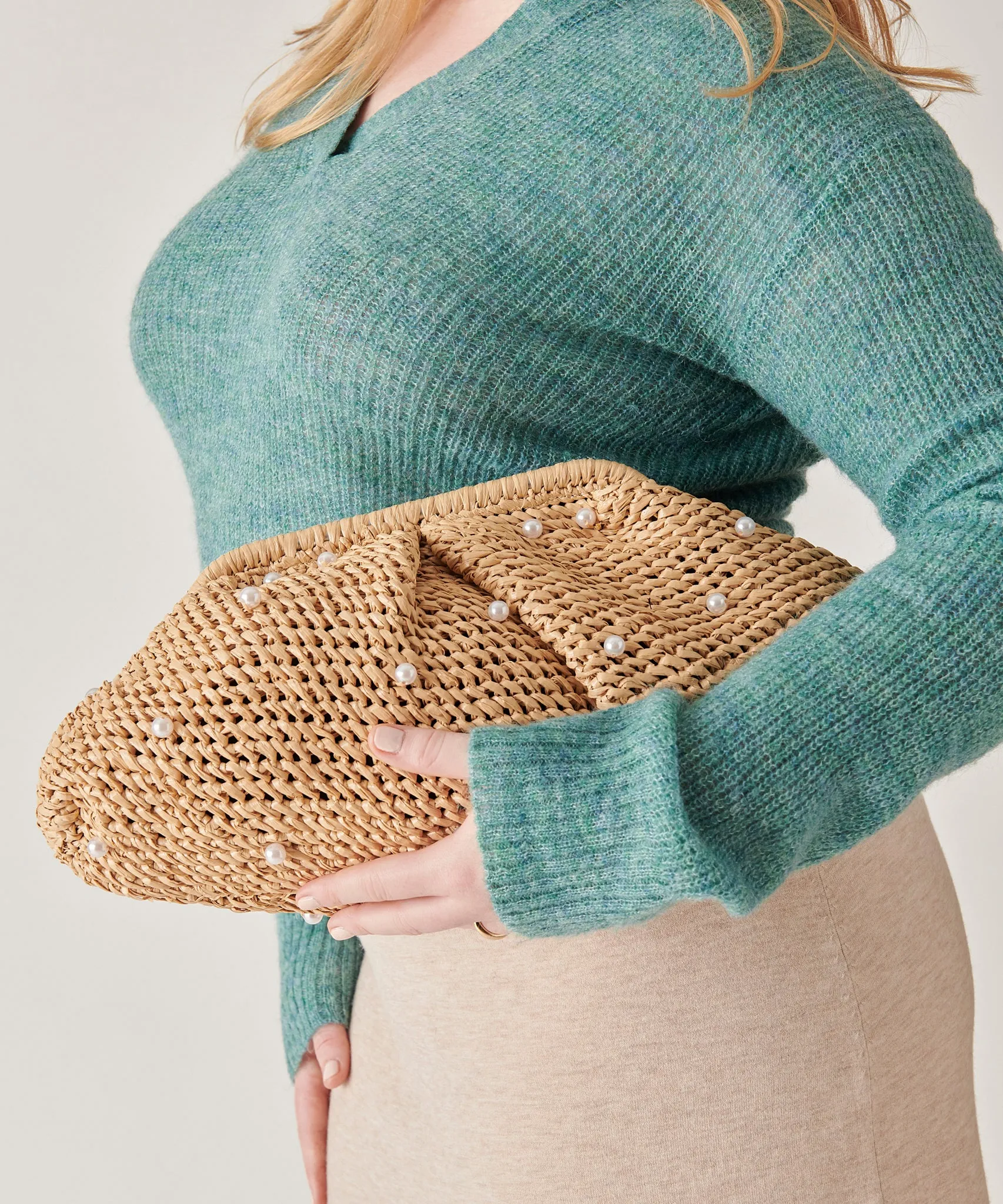 CRISSY CLUTCH NATURAL PEARL RAFFIA