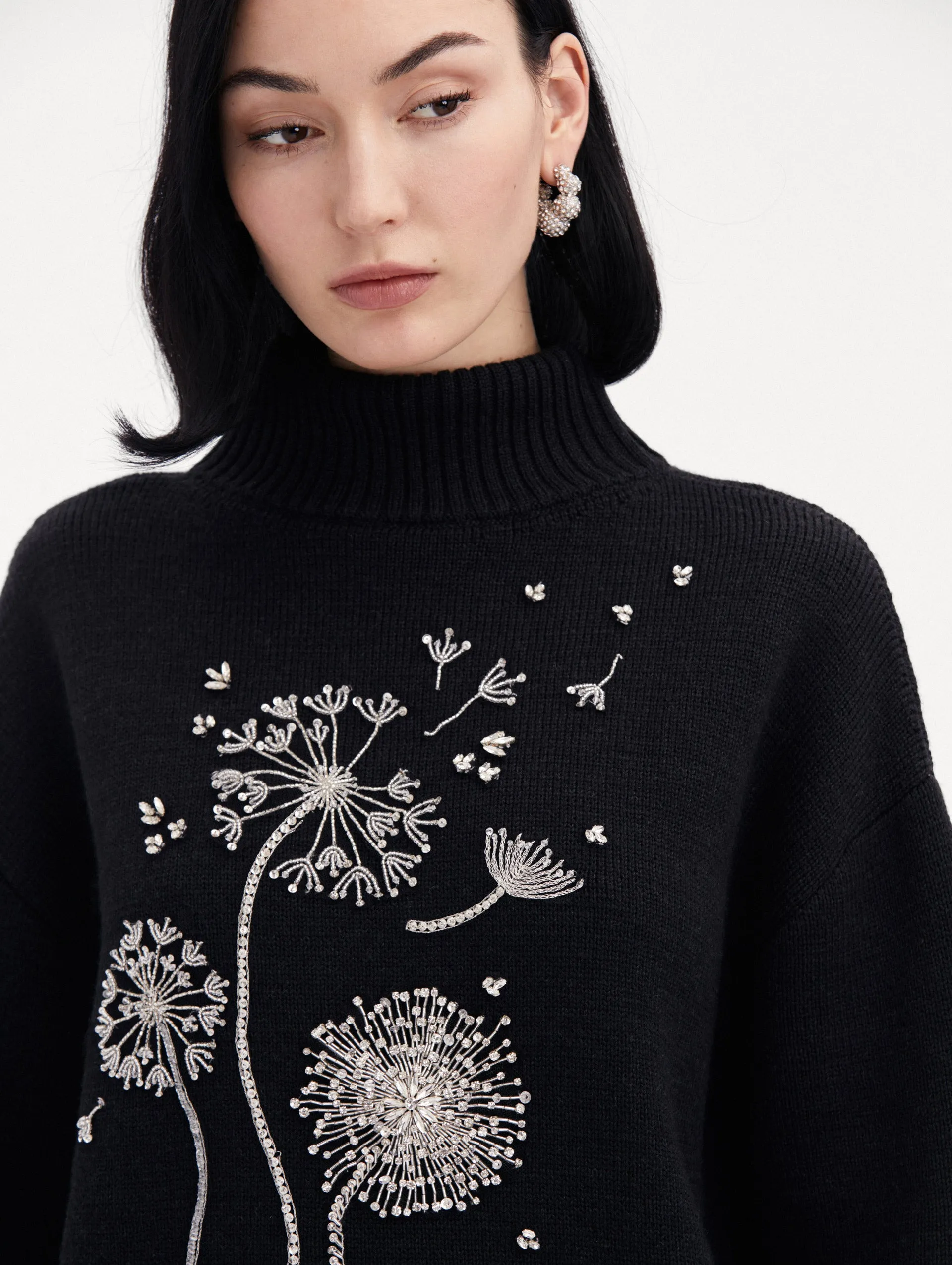 Dandelion Crystal Embroidered Pullover