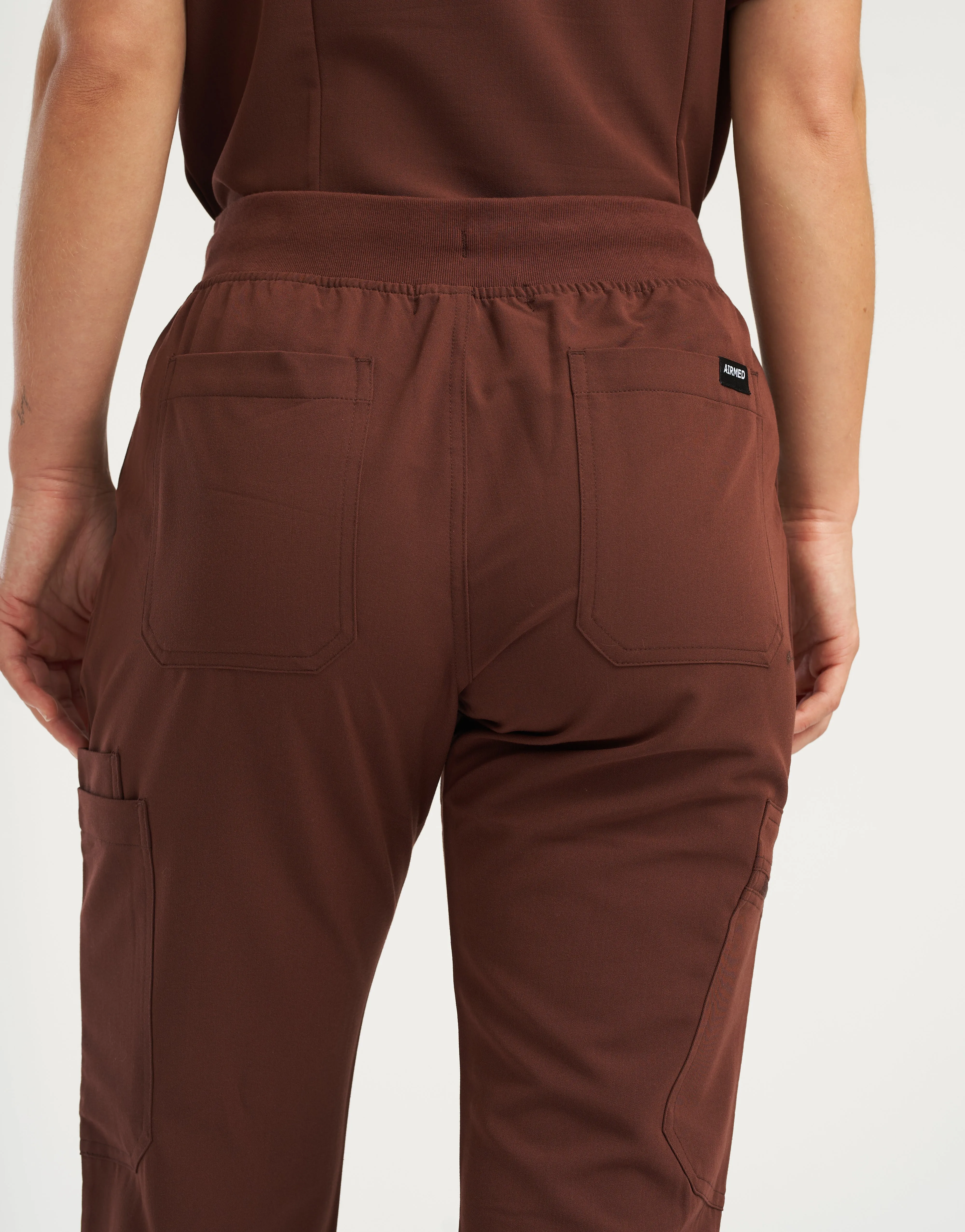 Essential Multi-Pocket Scrub Pants - Cocoa