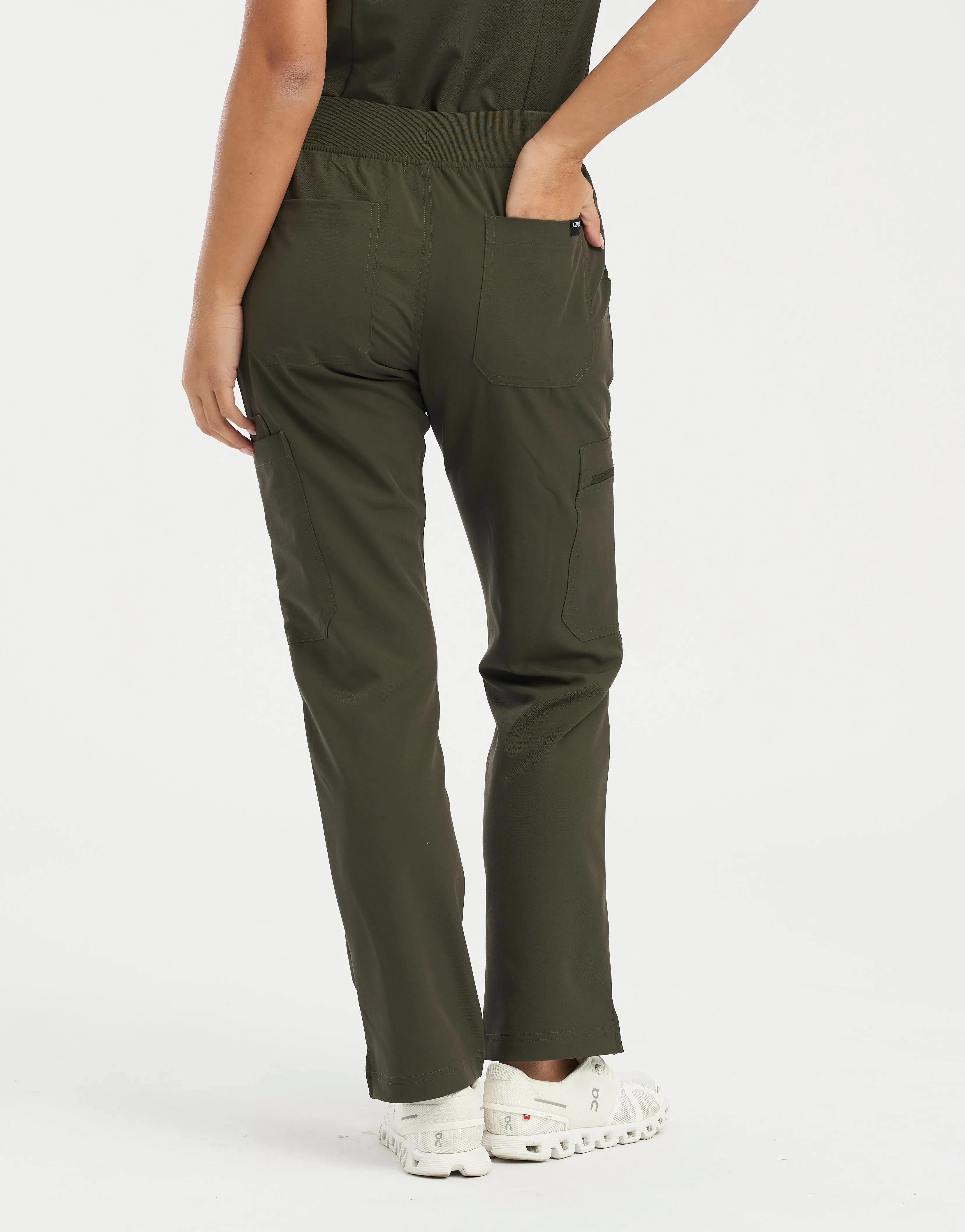 Essential Multi-Pocket Scrub Pants - Khaki Green