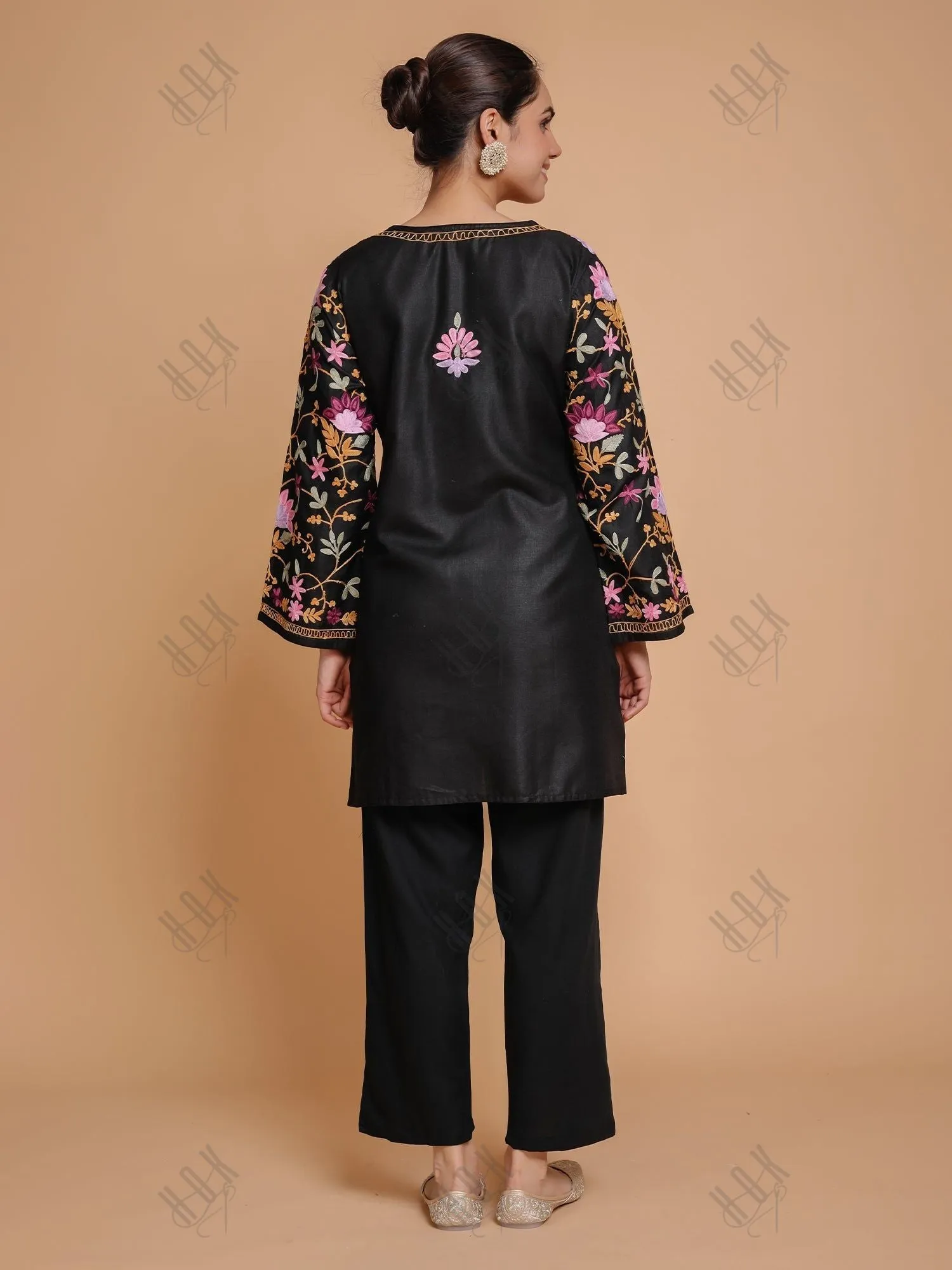 Falak Kashmiri Short Kurta - Black