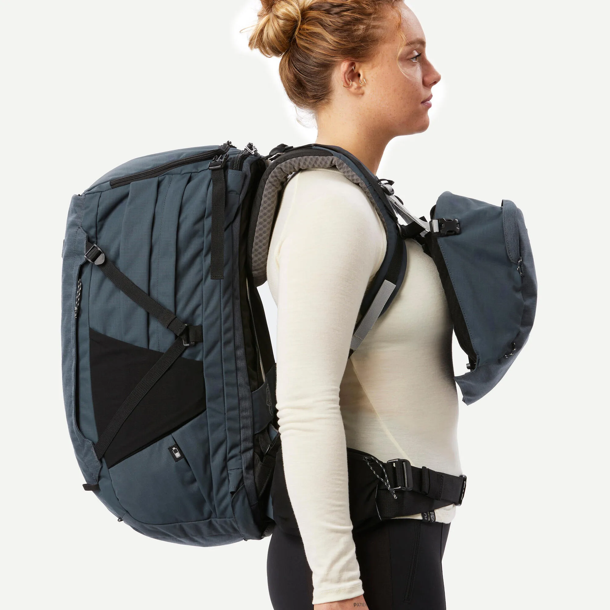 Forclaz Women's Travel 900 50 L Backpacking Pack