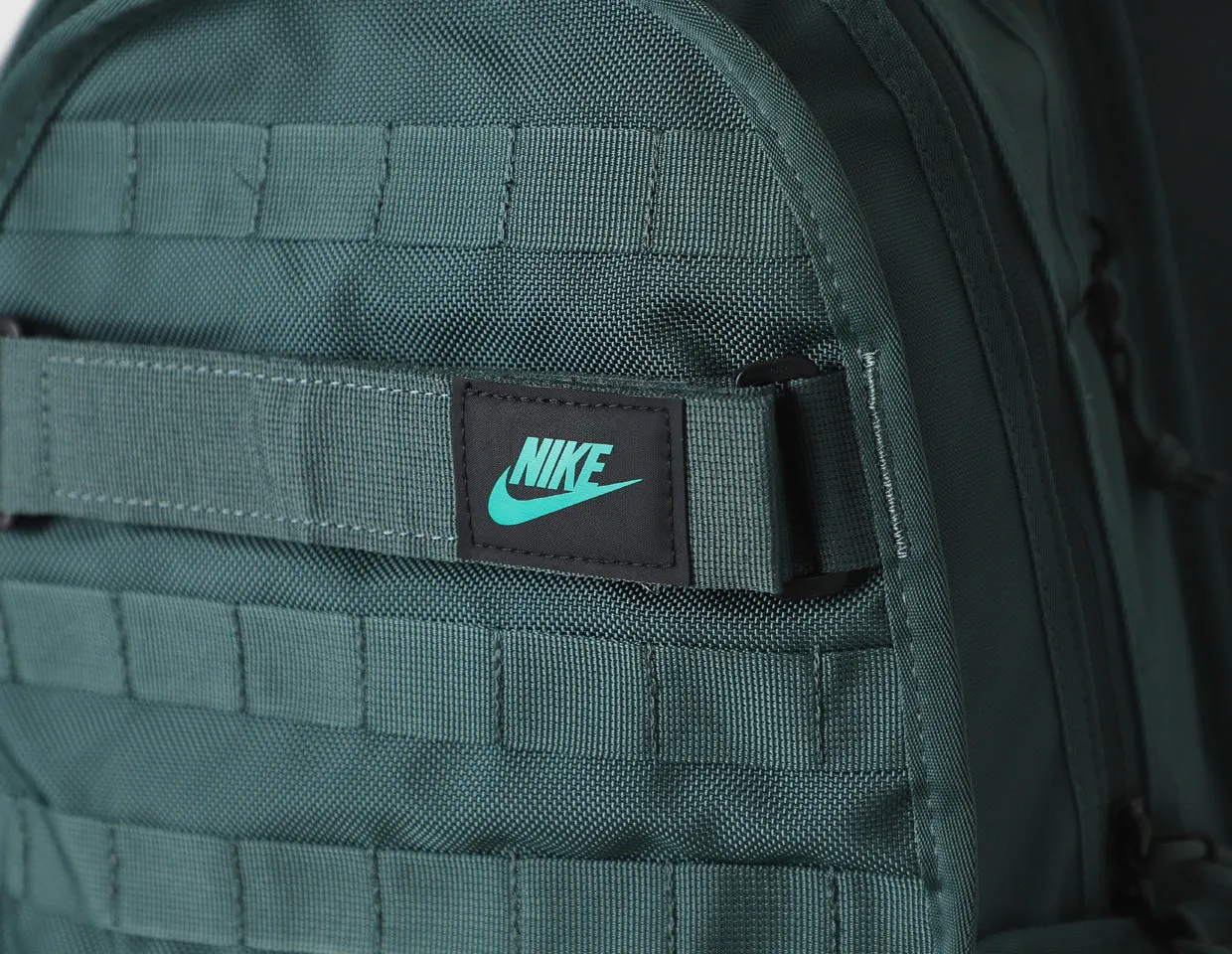 Nike Sportswear RPM Backpack 26L Vintage Green / Black - Stadium Green