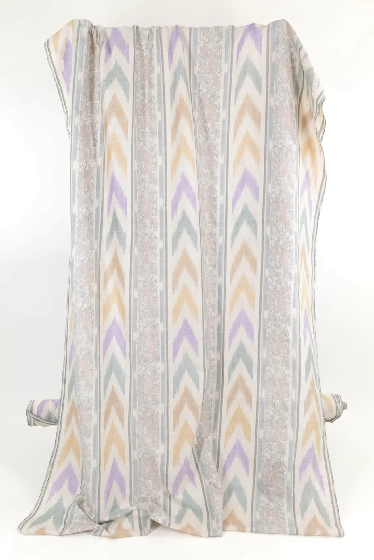 Nisa Ikat Silk Woven