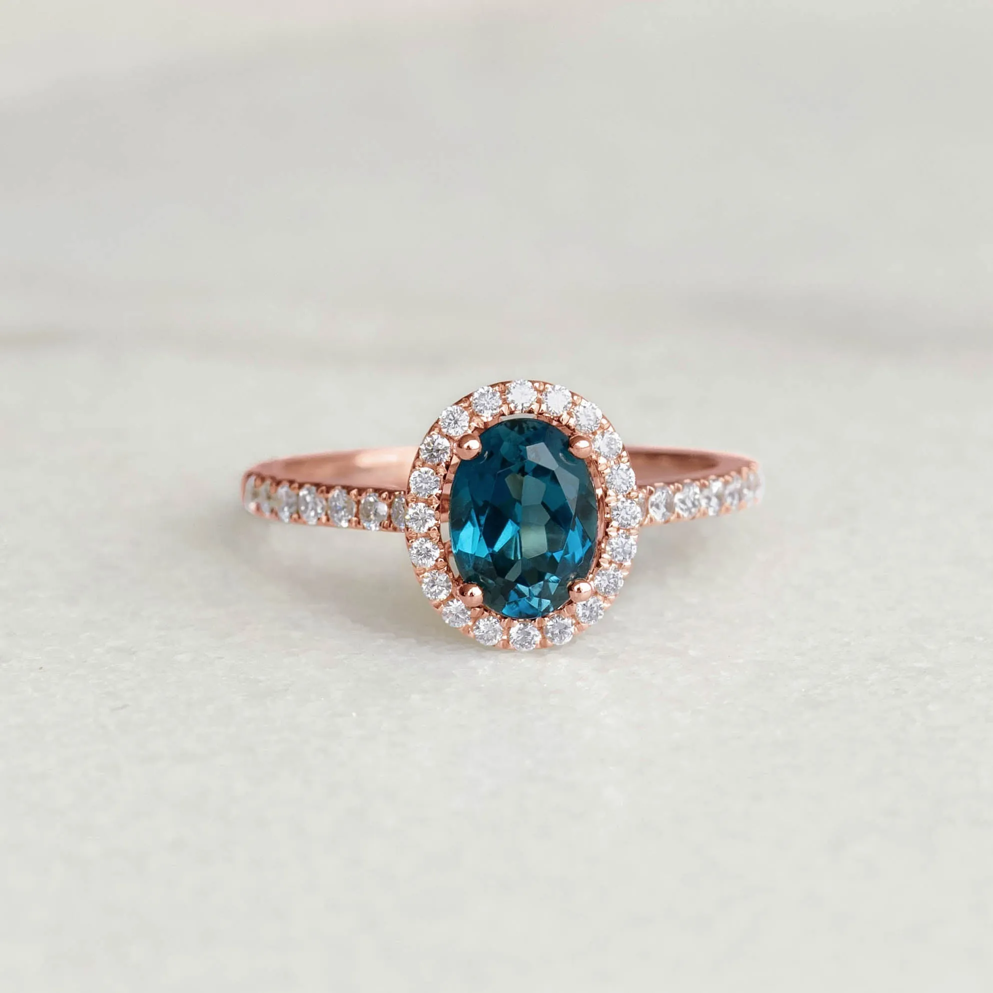 Oval London Blue Topaz Halo Ring Rose Gold - Suna