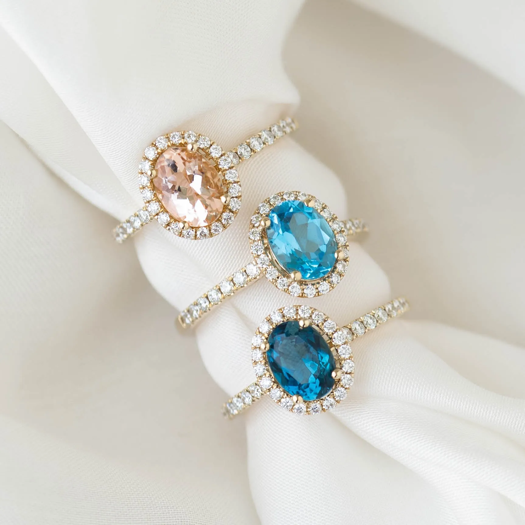 Oval London Blue Topaz Halo Ring Rose Gold - Suna