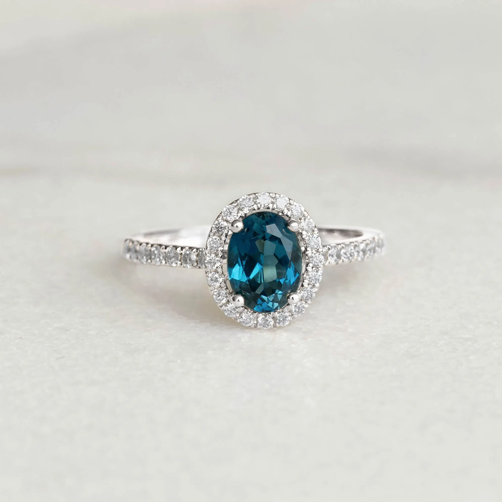 Oval London Blue Topaz Halo Ring White Gold - Suna