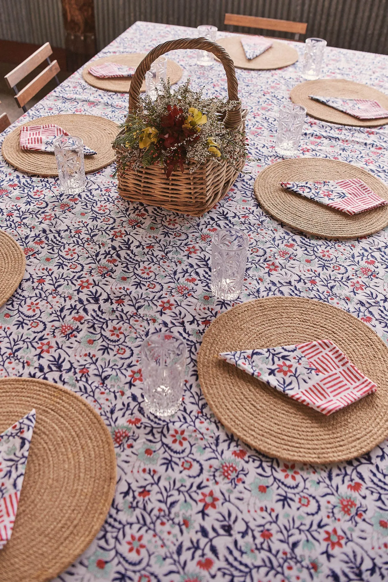 Tablecloth & Napkin Set Trumpet Vine